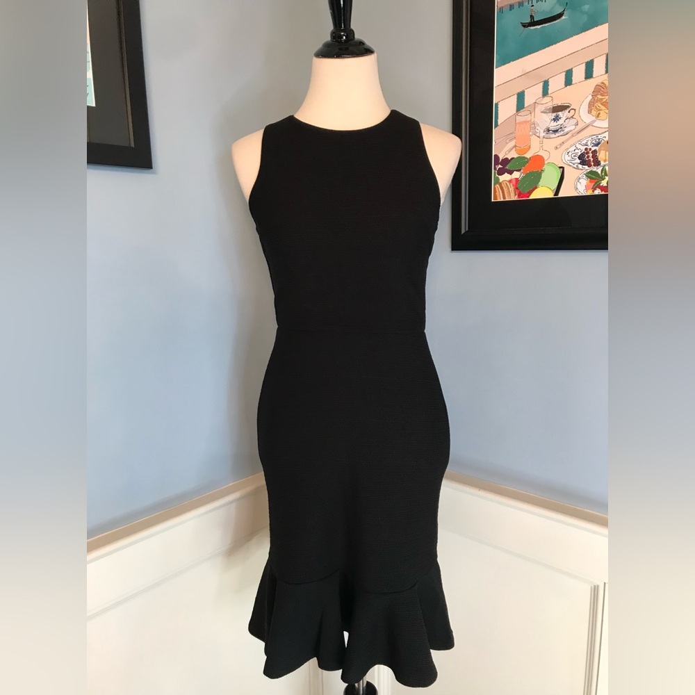 Black Wiggle Sleeveless Fit and Flare Little Black Dress Sz M